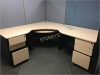 Cubicle Corner Desk - 6' x 7'