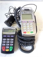 VX 520 verifone credit card machine w/ pin pad &