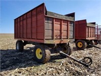 AgroTrend 18' dump wagon