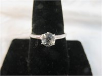 STERLING SILVER LADIES RING WITH CZ STONE SZ 10.25