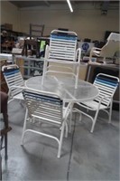 Patio Set W/4 Chairs