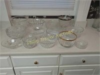15 Glass & Crystal Serving Bowls