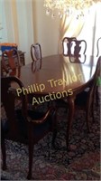 Thomasville Table And Eight Chairs