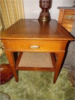 PAIR OF MATCHING HAMMARY SIDE TABLES