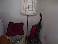ANTIQUE LAMP W/ SHADES, KIRBY HERITAGE & PILLOWS