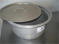 Large Cooking pot