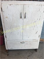 Antique white paint wooden 3 door kitchen cabinet