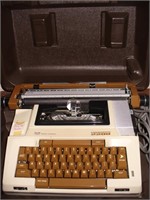 Vtg Smith Corona Electric Typewriter