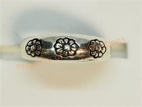 Sterling Silver Toe Ring With Flower Design