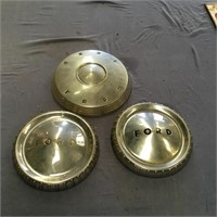 3 x Ford hubcaps