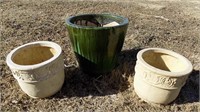 Lawn/Garden - Flower Pots (3) - (1-ceramic)
