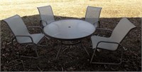 Lawn/Garden - Patio Table (glass top) w/ 4 chairs