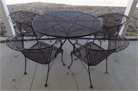 Lawn/Garden - Patio Table (black) w/ 4 chairs