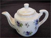Collectibles - Teapot - Porcelain