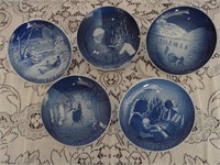 Collectibles - 1970's - B&G Blue Christmas Plates