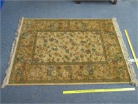 vintage area rug (3ft 10in x 5.5ft) yellow
