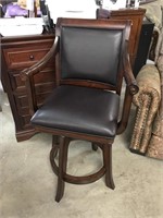 29" Swivel Bar Stool