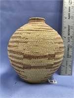Hooper Bay grass basket, extremely good, Clothilea