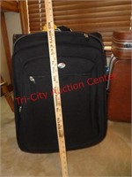 LIKE NEW AMERICAN TOURISTER SUITCASE LUGGAGE ON WH