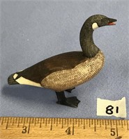 Approx. 3 /2'' carved ivory of a Canadian Goose, s