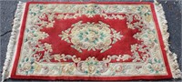 EUROPEAN FLORAL DESIGN RUG WITH EMBOSSED FEATURES
