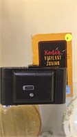 VINTAGE KODAK  VIGILANT JUNIOR SIX-20 CAMERA