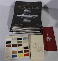 Lot of Oldsmobile brochures and color palette