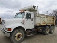 1997 International 4900 Dump truck