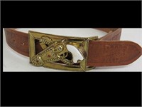 WESTERN CARVED BELT WITH 1950'S TYPE REVOLVER AND