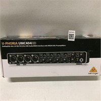 U-PHORIA UMC404HD PREAMPLIFIERS