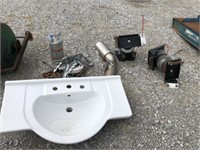 SINK, GREESE GUN, EXHAUST TIP, AIR BAGS