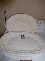 3 Oval Turkey Platters (2 glass, 1 plastic)