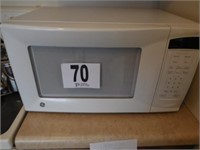 GE Counter Top Microwave