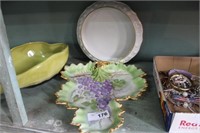 HAND PAINTED GRAPE DECOR LEAF DISH - GOLD RIMMED