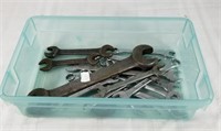 Wrenches box lot