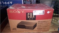 Sony CDX 52 compact disc changer in box