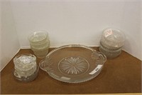 SELECTION OF GLASS BERRY BOWLS AND MORE