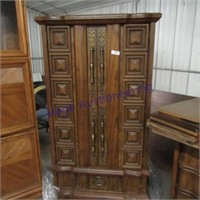Dresser upright  w/doors