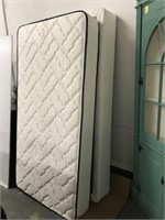 Single mattress and box spring