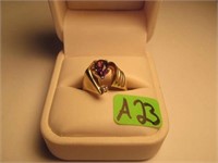 23) 10 or 14K Yellow Gold Ring w/ Amethyst  & Dia.