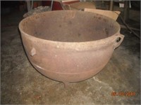 Cast iron washpot
