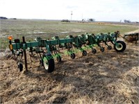 John Deere 856 Field Cultivator