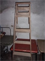 6ft Wooden ladder