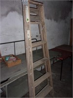 6ft Wooden ladder