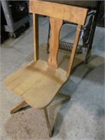 Child's Desk Chair