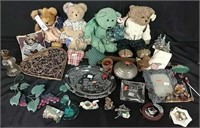 Boyd's Bears & Assorted Decorations