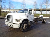 1999 Ford F-800 Cab & Chassis S/A