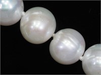 Freshwater pearl necklace