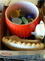 Box of pumpkin punch bowl set excetera