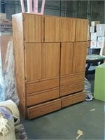Large Oak cabinet